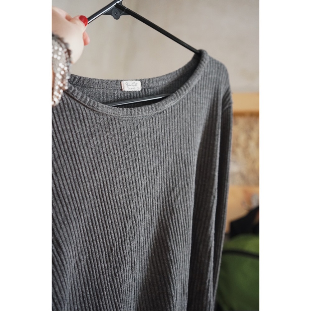 J.galt grey long sleeve.
